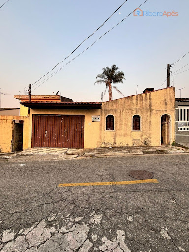 Casa com 1 dorm em Suzano