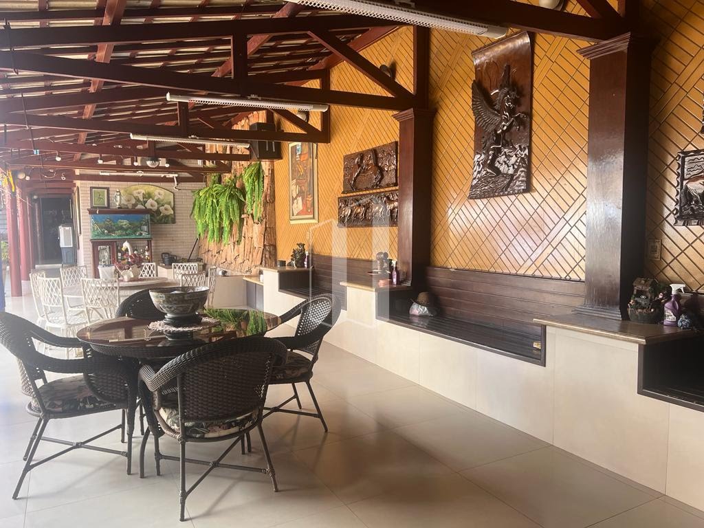 Casa à venda com 3 quartos, 3 banheiros, 4 vagas e 240m² no Vila Anchieta, Goiânia — foto principal