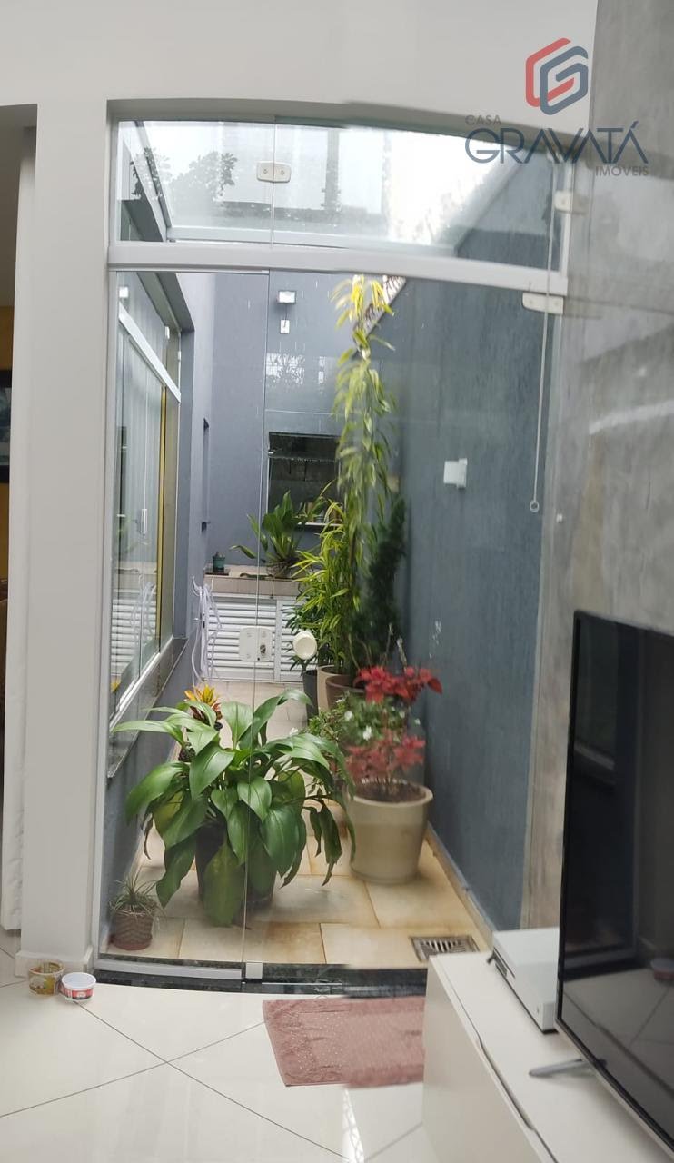 Casa à venda com 4 quartos, 3 suítes, 3 vagas e 280m² no Jardim Pedroso, Mauá (SP) — foto 9 de 25
