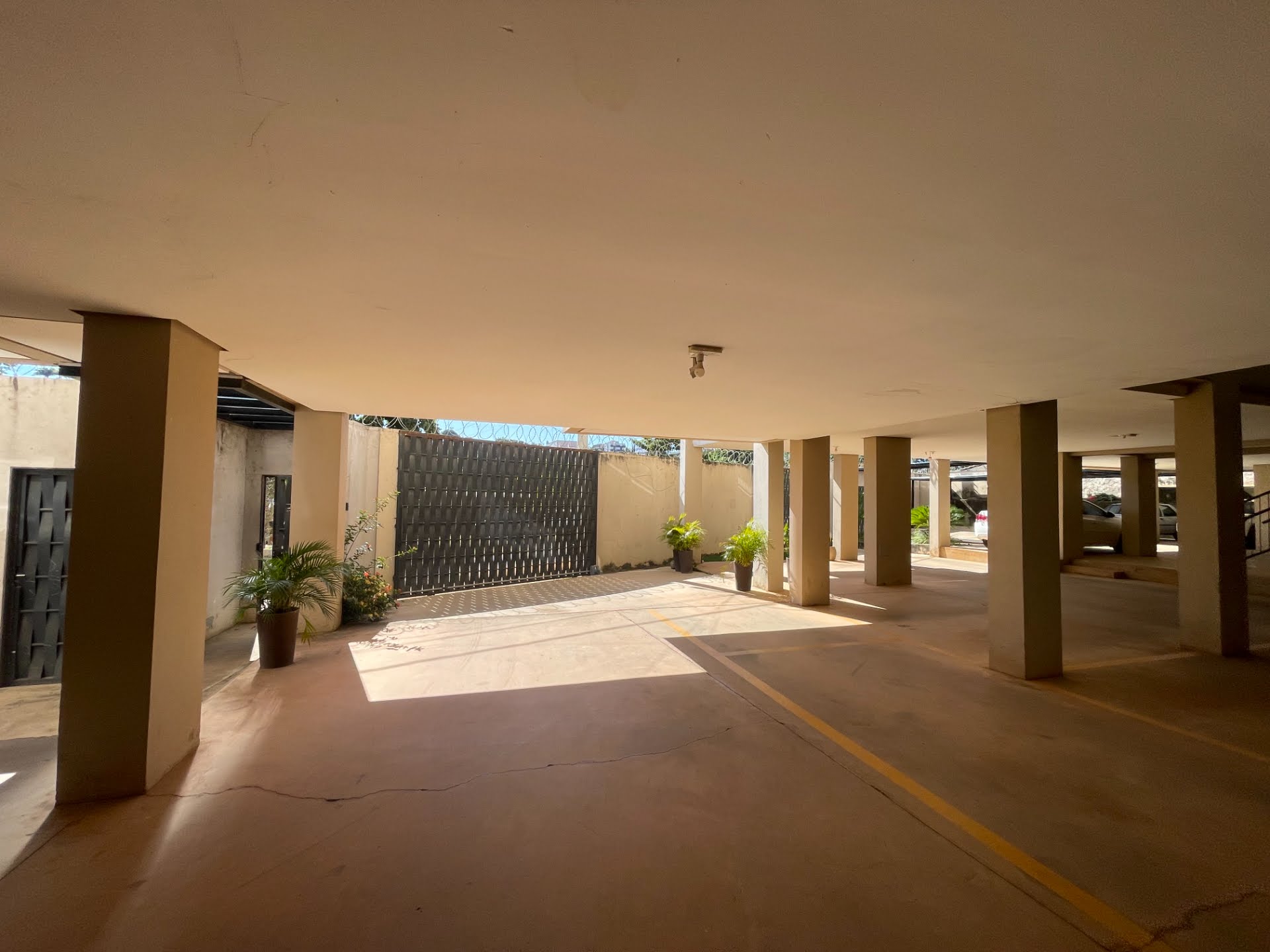 Apartamento à venda com 2 quartos, 1 banheiro, 2 vagas e 70m² no Cidade, Paracatu (MG) — foto 21 de 23