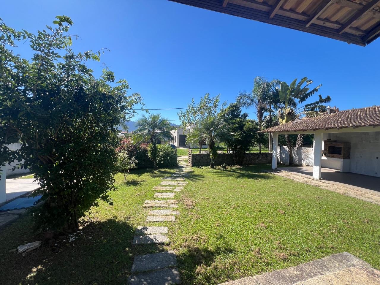 Casa para alugar com 2 quartos, 1 suíte, 3 vagas e 130m² no Vargem Grande, Rio de Janeiro (RJ) — foto 4 de 17