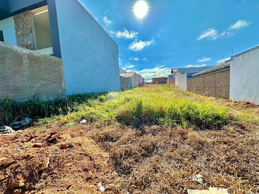 em Loteamento Residencial e Comercial Jardim Athenas  -  Catalão