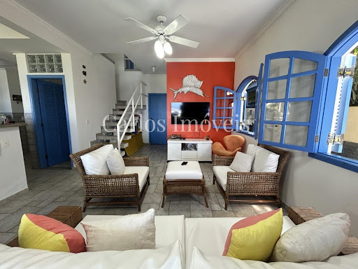 Casa Frente Mar para Temporada em Angra dos Reis / RJ no bairro Vila Histórica