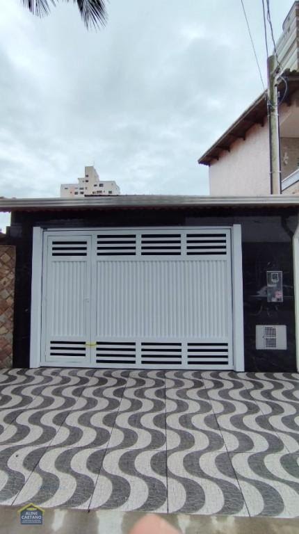Casa à venda com 3 quartos, 2 suítes, 2 vagas e 110m² no Vila Tupi, Praia Grande (SP) — foto 3 de 30