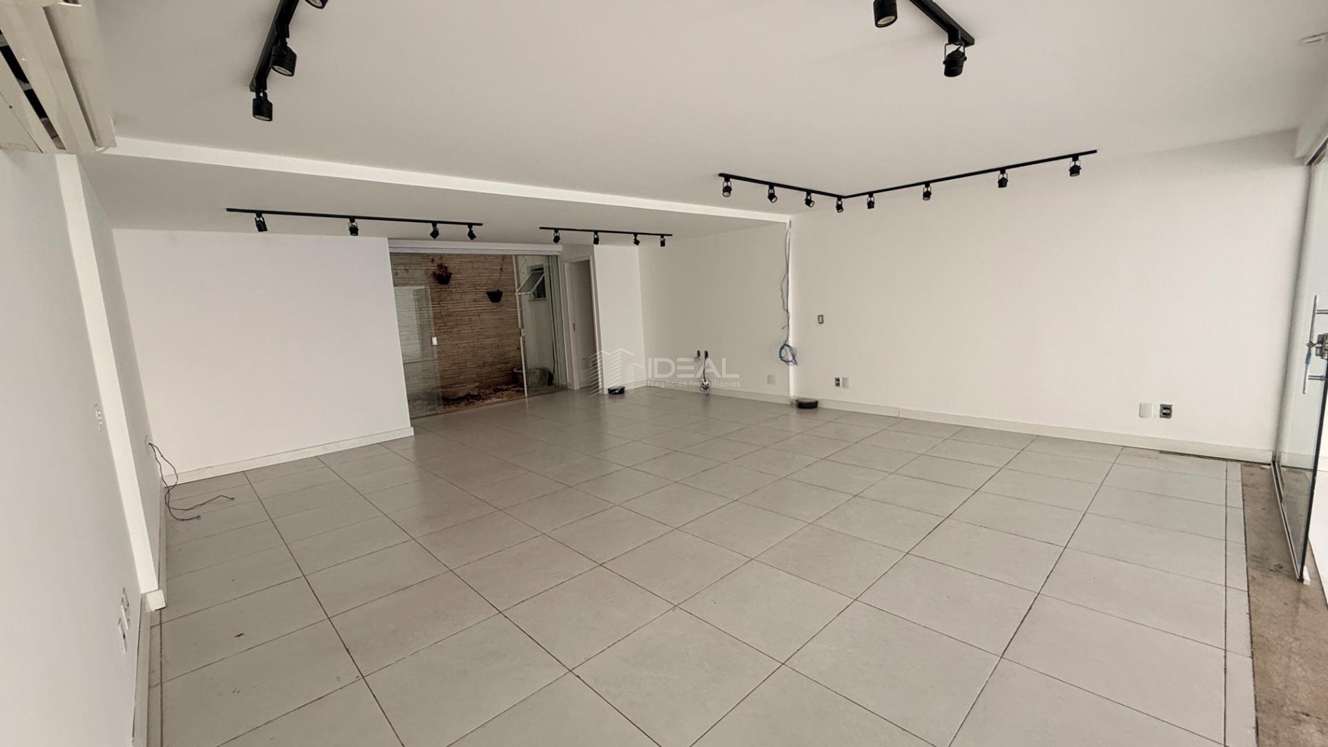 Comercial para alugar com 8 banheiros, 2 vagas e 480m² no Parque Tamandaré, Campos dos Goytacazes (RJ) — foto 2 de 30