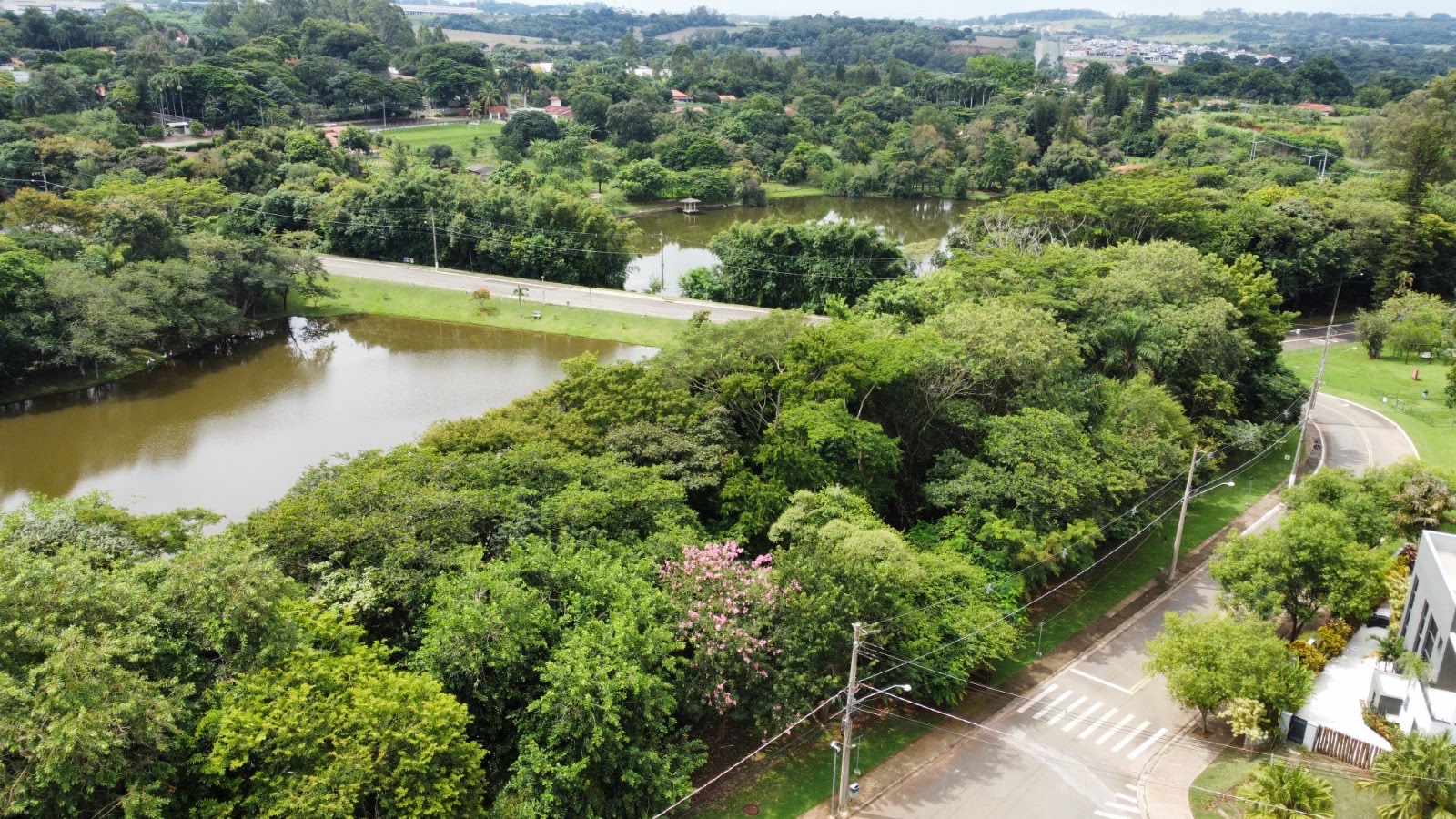 Casa à venda com 4 quartos, 4 suítes, 6 vagas e 263m² no Jardim dos Lagos, Indaiatuba (SP) — foto 20 de 30