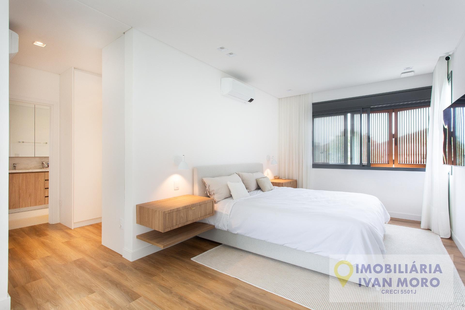 Casa à venda com 4 quartos, 4 suítes, 4 vagas e 314m² no Cachoeira do Bom Jesus, Florianópolis (SC) — foto 18 de 30