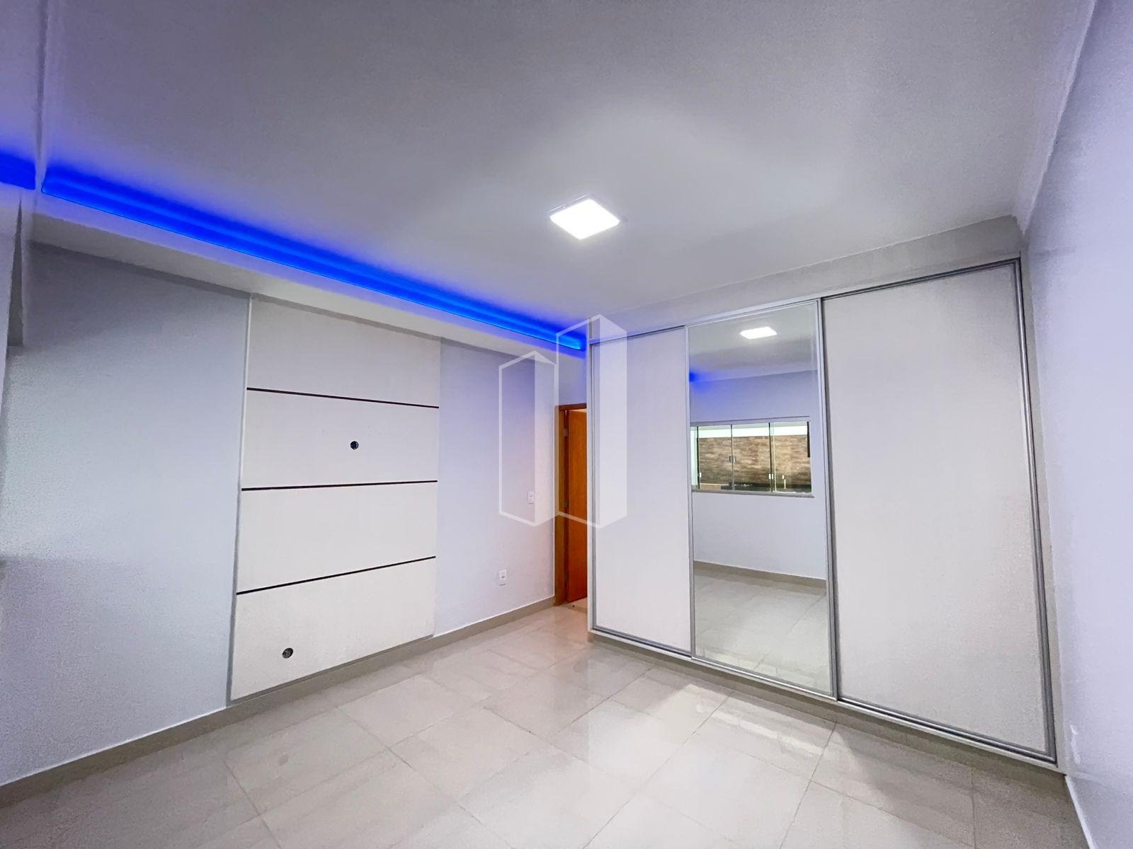 Casa à venda com 3 quartos, 1 suíte, 4 vagas e 180m² no Residencial Center Ville, Goiânia (GO) — foto 12 de 25