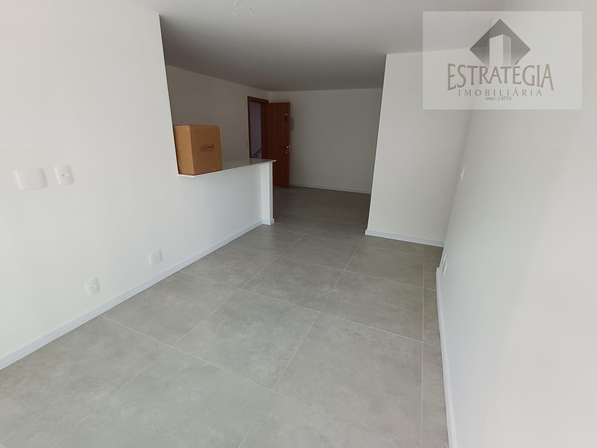 Apartamento para alugar com 2 quartos, 1 suíte, 1 vaga e 68m² no Retiro, Petrópolis (RJ) — foto 5 de 16