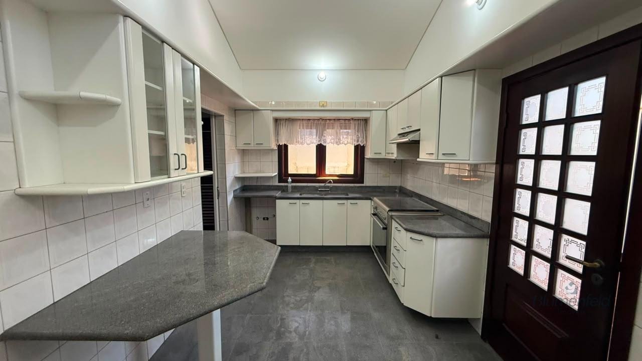 Casa para alugar com 3 quartos, 2 suítes, 3 vagas e 200m² no Condomínio Arujazinho IV, Arujá (SP) — foto 21 de 30
