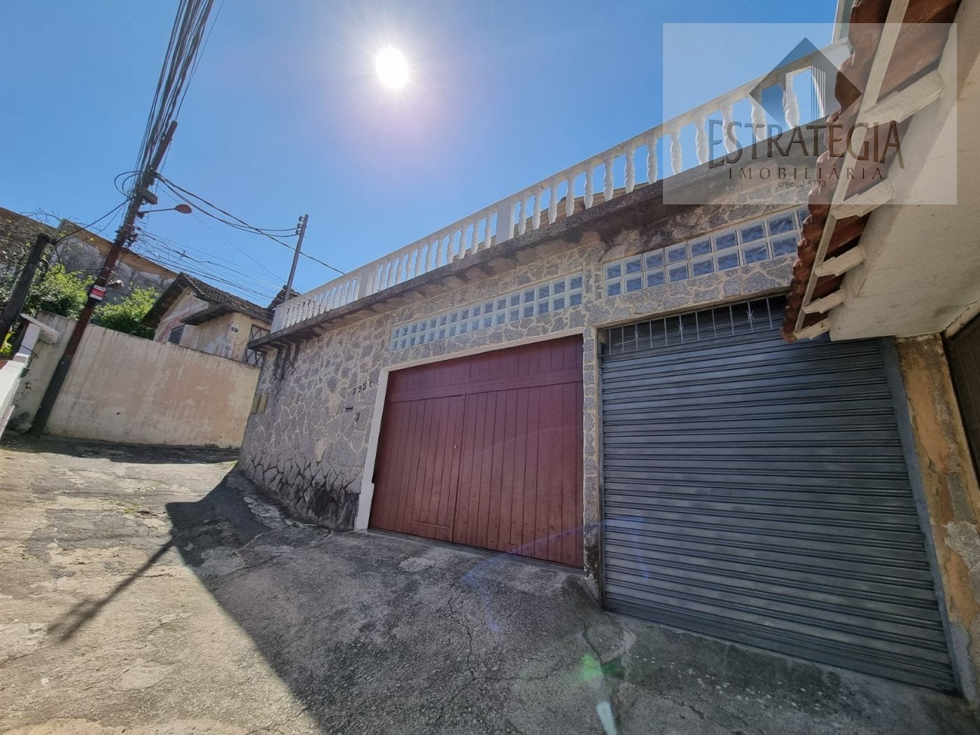 Casa à venda com 3 quartos, 1 banheiro, 1 vaga e 100m² no Castelanea, Petrópolis (RJ) — foto 2 de 11