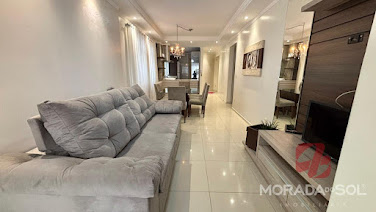 Apartamento quadra mar em Meia Praia  -  Itapema