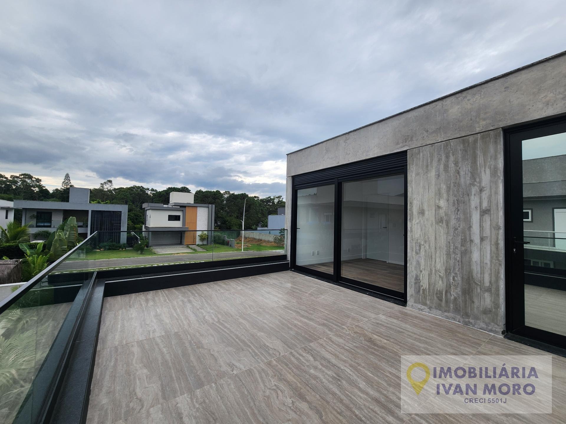 Casa à venda com 4 quartos, 4 suítes, 5 vagas e 265m² no São João do Rio Vermelho, Florianópolis (SC) — foto 18 de 19