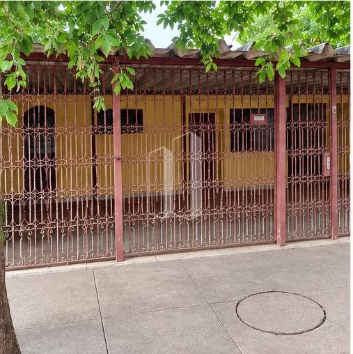 Casa, 6 quartos, 90 m² - Foto 1