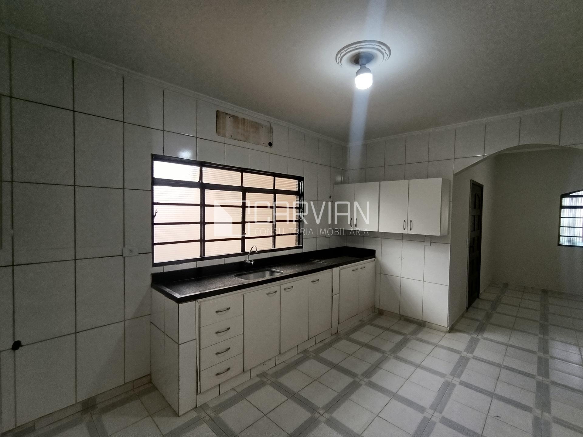 Casa à venda com 3 quartos, 2 banheiros, 2 vagas e 170m² no Adelino Simioni, Ribeirão Preto — foto principal