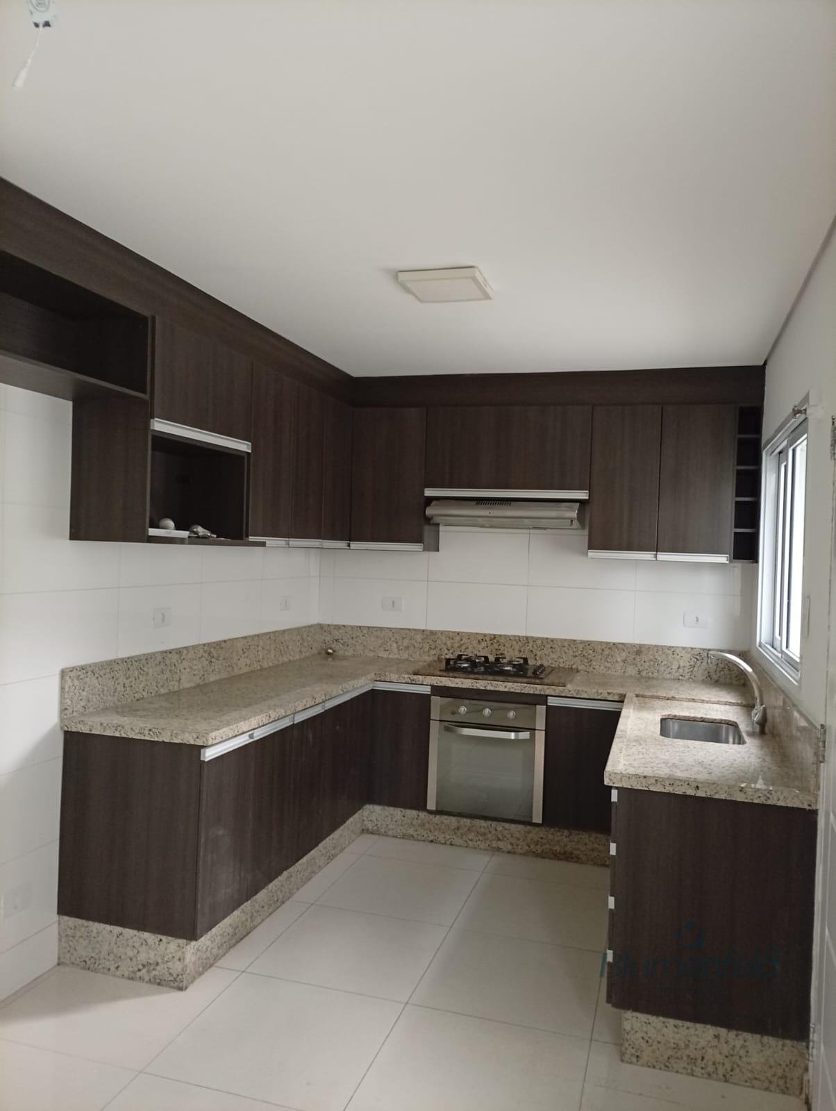 Casa à venda com 4 quartos, 4 suítes, 3 vagas e 311m² no Condominio Arujazinho V, Arujá (SP) — foto 3 de 30