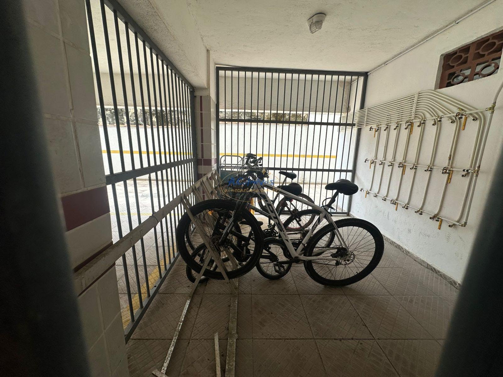 Apartamento à venda com 2 quartos, 1 suíte, 1 vaga e 80m² no Balneario Umurama, Mongaguá (SP) — foto 25 de 30