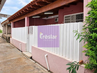 Casa de Condomínio em Castilho com 3 Dormitórios e Suíte
