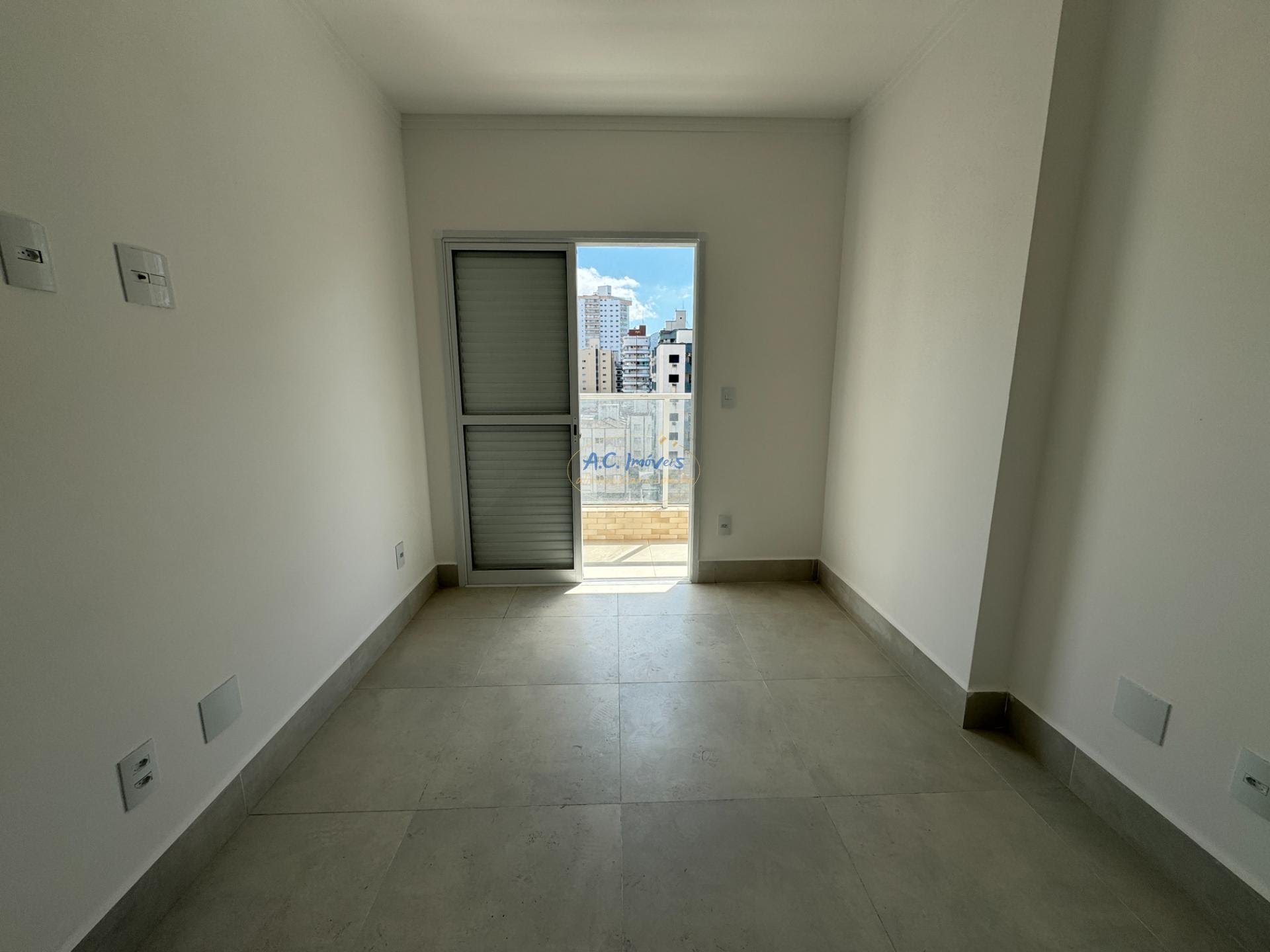Apartamento à venda com 3 quartos, 3 suítes, 2 vagas e 109m² no Guilhermina, Praia Grande (SP) — foto 22 de 26
