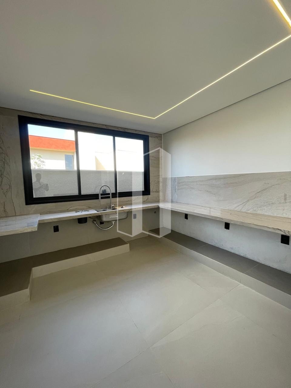 Casa à venda com 3 quartos, 3 suítes, 4 vagas e 207m² no Jardins Nápoles, Senador Canedo (GO) — foto 4 de 30