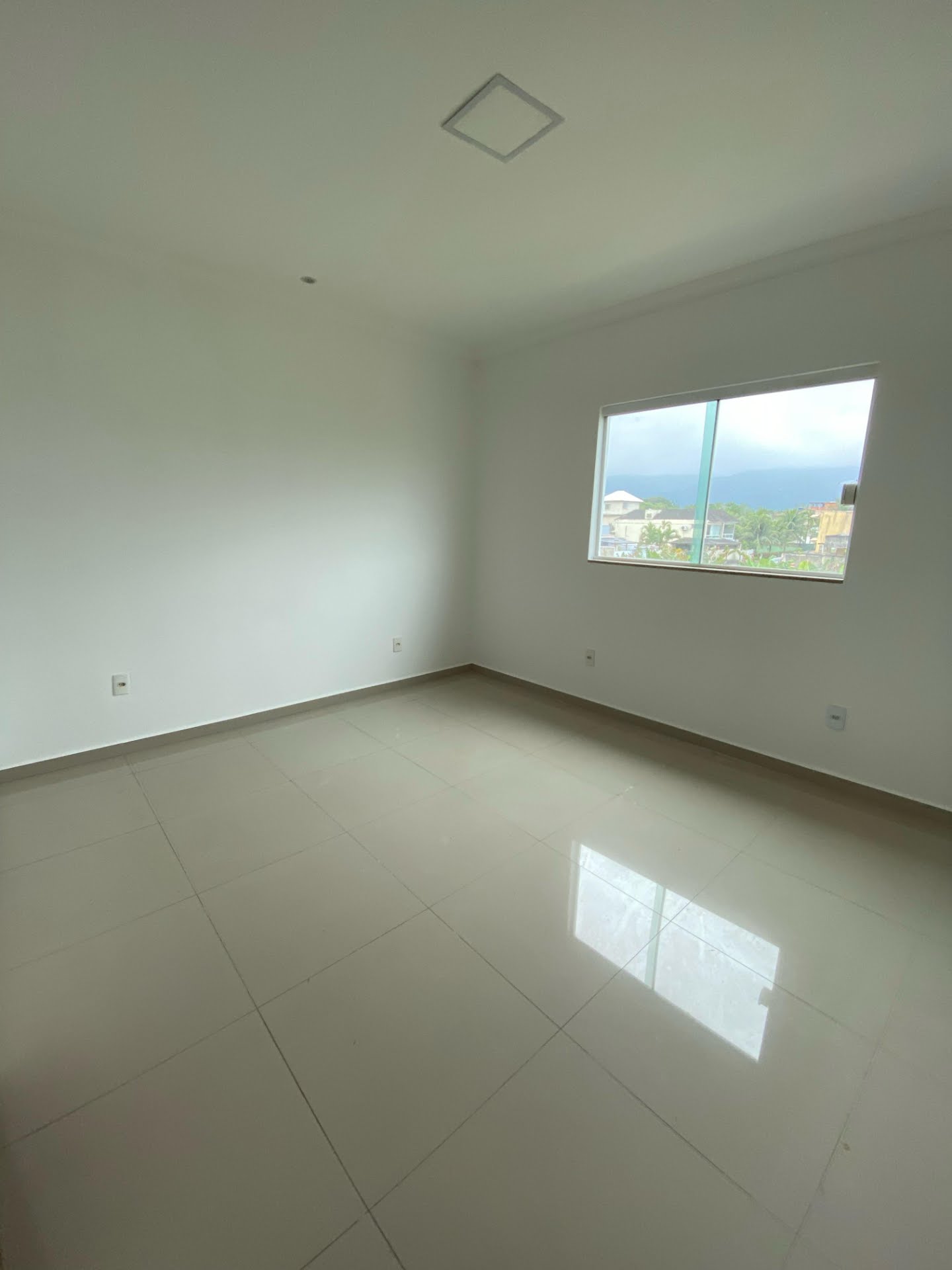 Casa para alugar com 2 quartos, 1 suíte, 1 vaga e 140m² no Vargem Grande, Rio de Janeiro (RJ) — foto 8 de 11