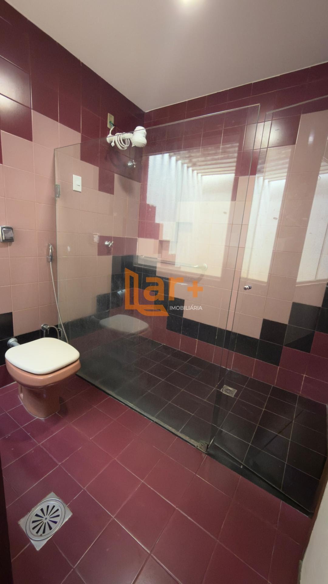 Casa à venda com 6 quartos, 3 suítes, 5 vagas e 327m² no Atalaia, Aracaju (SE) — foto 21 de 30