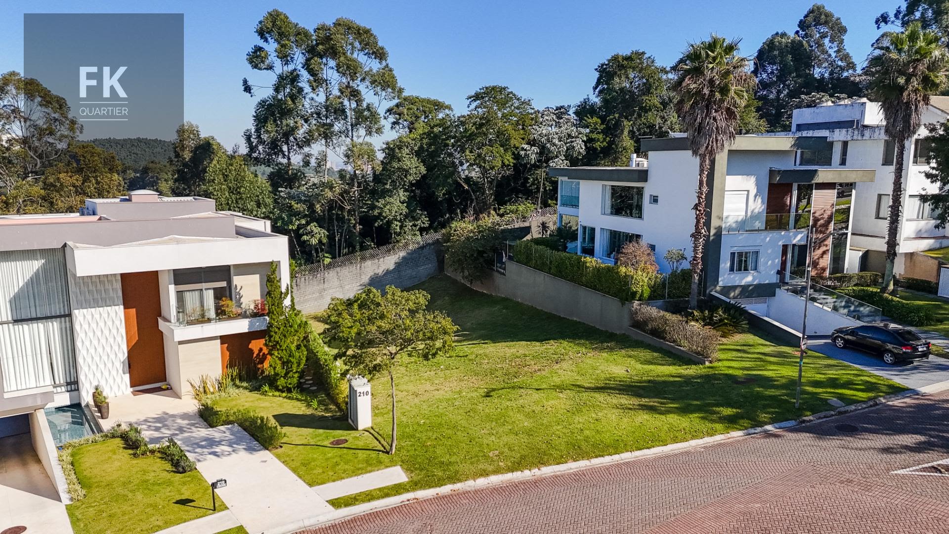 Terreno à venda com 736m² de terreno no Tamboré, Santana de Parnaíba (SP) — foto 2 de 9