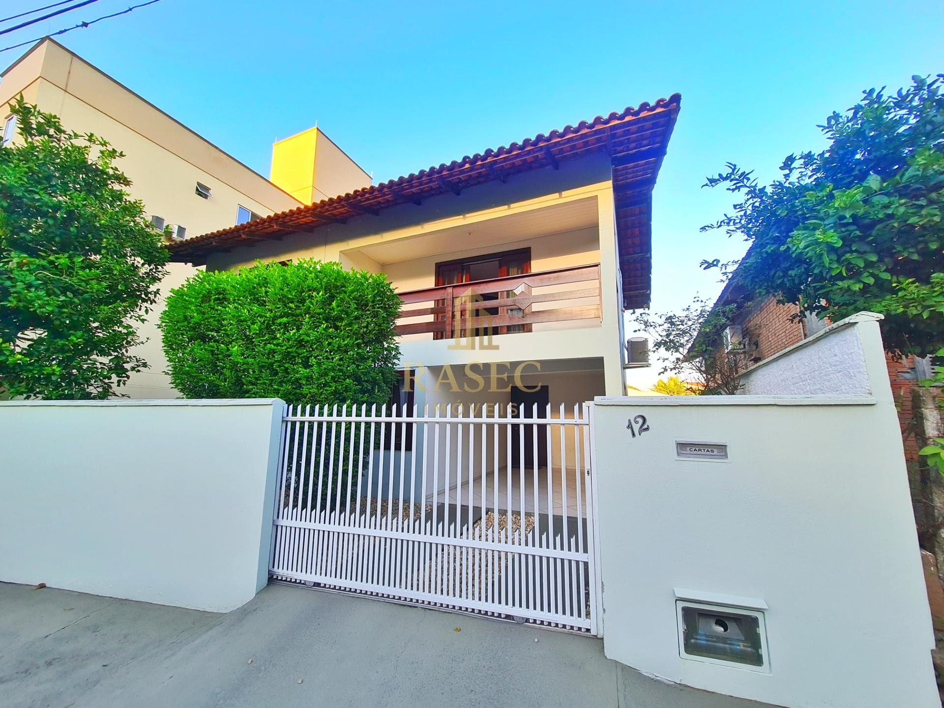 Casa à venda com 3 quartos, 2 banheiros e 120m² no Guarani, Brusque — foto principal