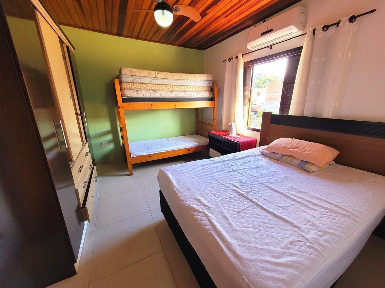Casa à venda com 3 quartos, 3 banheiros e 150m² no Estufa II, Ubatuba (SP) — foto 7 de 15