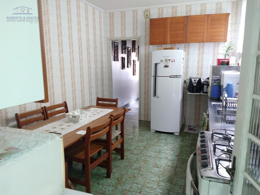 Cozinha com armário