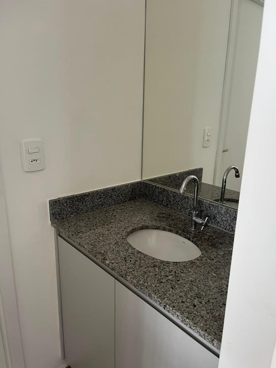 Apartamento para Locação Rua Jorge Rizzo, Pinheiros/SP
