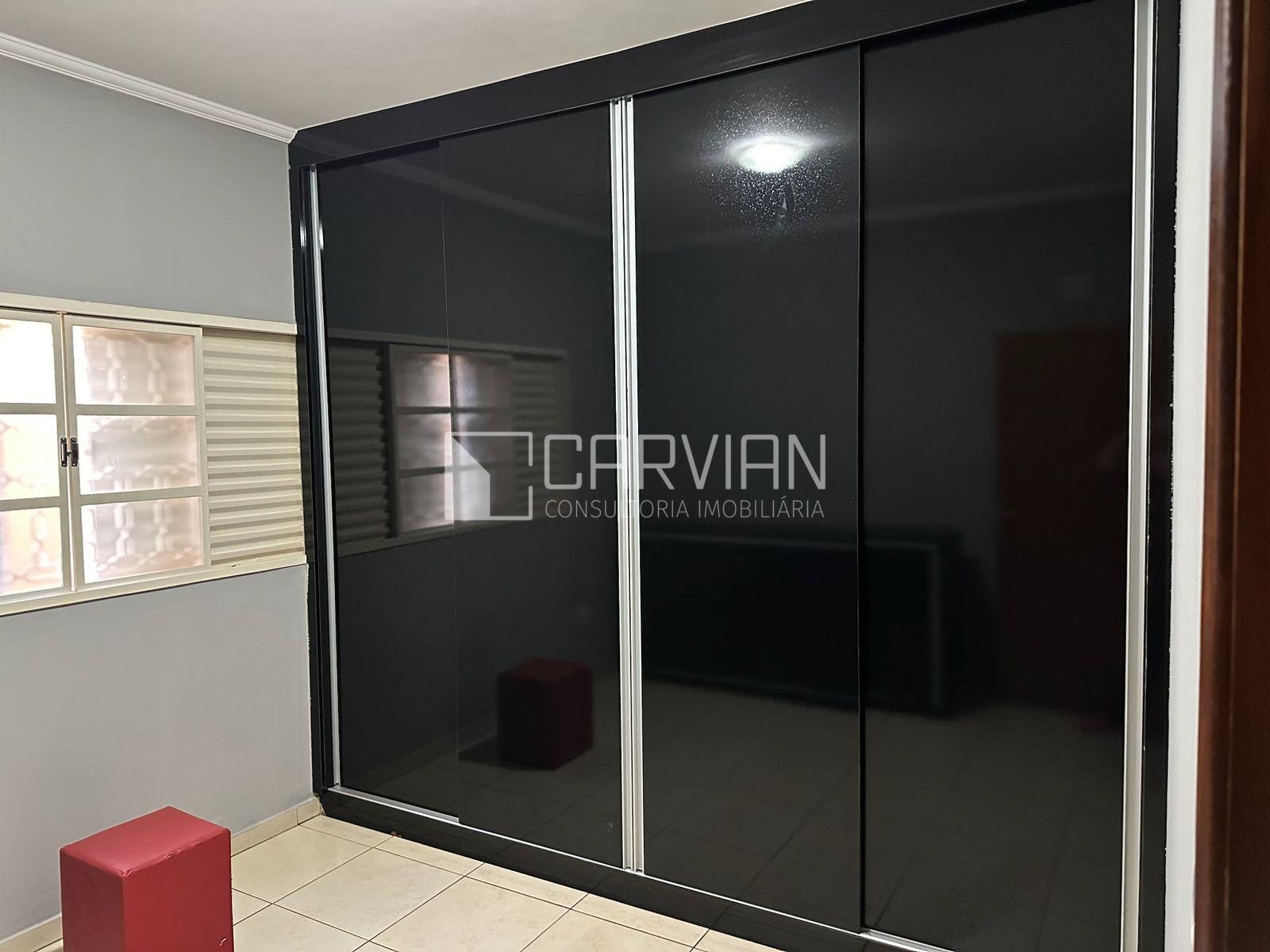Casa à venda com 3 quartos, 1 suíte, 4 vagas e 135m² no Jardim Ouro Branco, Ribeirão Preto (SP) — foto 16 de 25