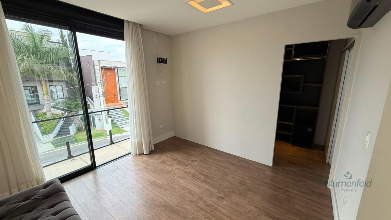 Casa à venda com 4 quartos, 4 suítes, 6 vagas e 370m² no Condomínio Real Park, Arujá (SP) — foto 21 de 30