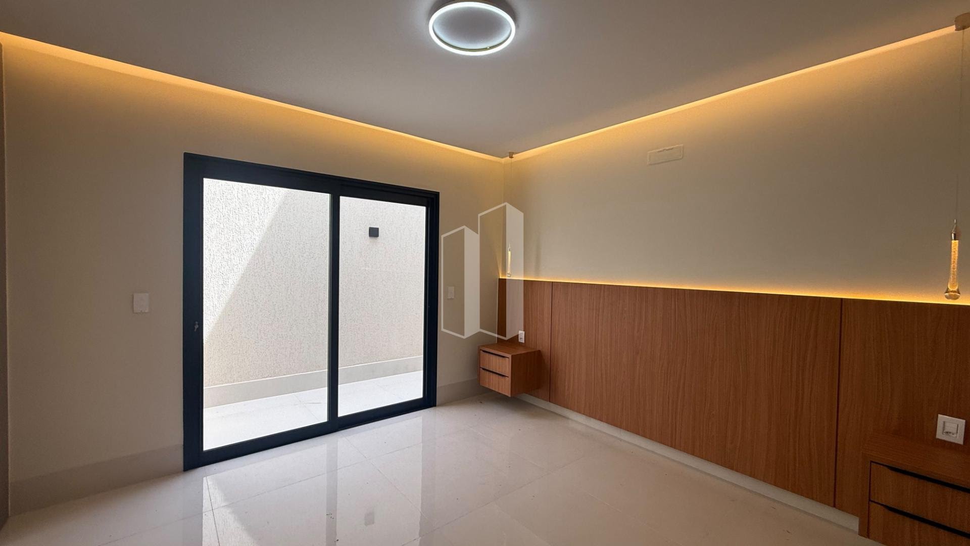 Casa à venda com 4 quartos, 3 suítes, 4 vagas e 220m² no Parque Amazônia, Goiânia (GO) — foto 11 de 16