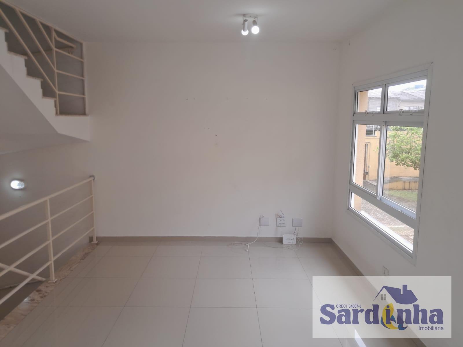 Casa à venda com 3 quartos, 1 suíte, 2 vagas e 128m² no Jardim Oliveiras, Taboão da Serra (SP) — foto 7 de 30