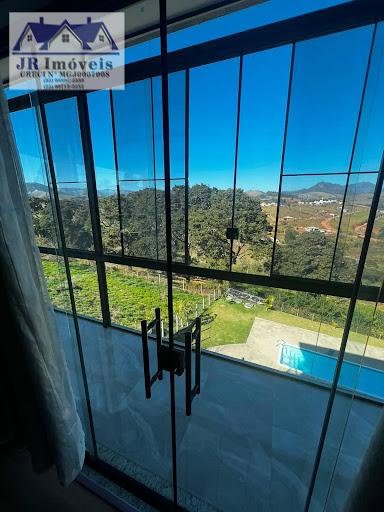 Casa à venda com 5 quartos, 3 suítes, 2 vagas e 300m² no Carneiros, Piranguinho (MG) — foto 29 de 30