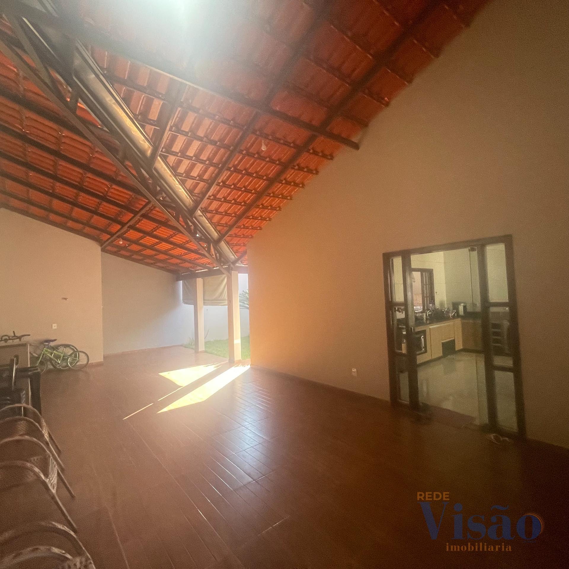 Casa à venda com 3 quartos, 1 suíte, 2 vagas e 150m² no Bairro Vila Mariana, Paracatu (MG) — foto 26 de 27