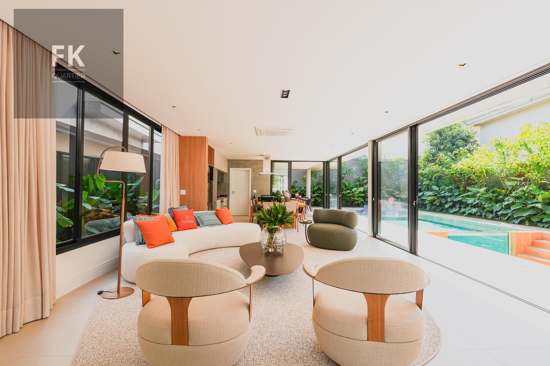 Casa à venda com 4 quartos, 4 suítes, 6 vagas e 431m² no Alphaville, Santana de Parnaíba (SP) — foto 10 de 30
