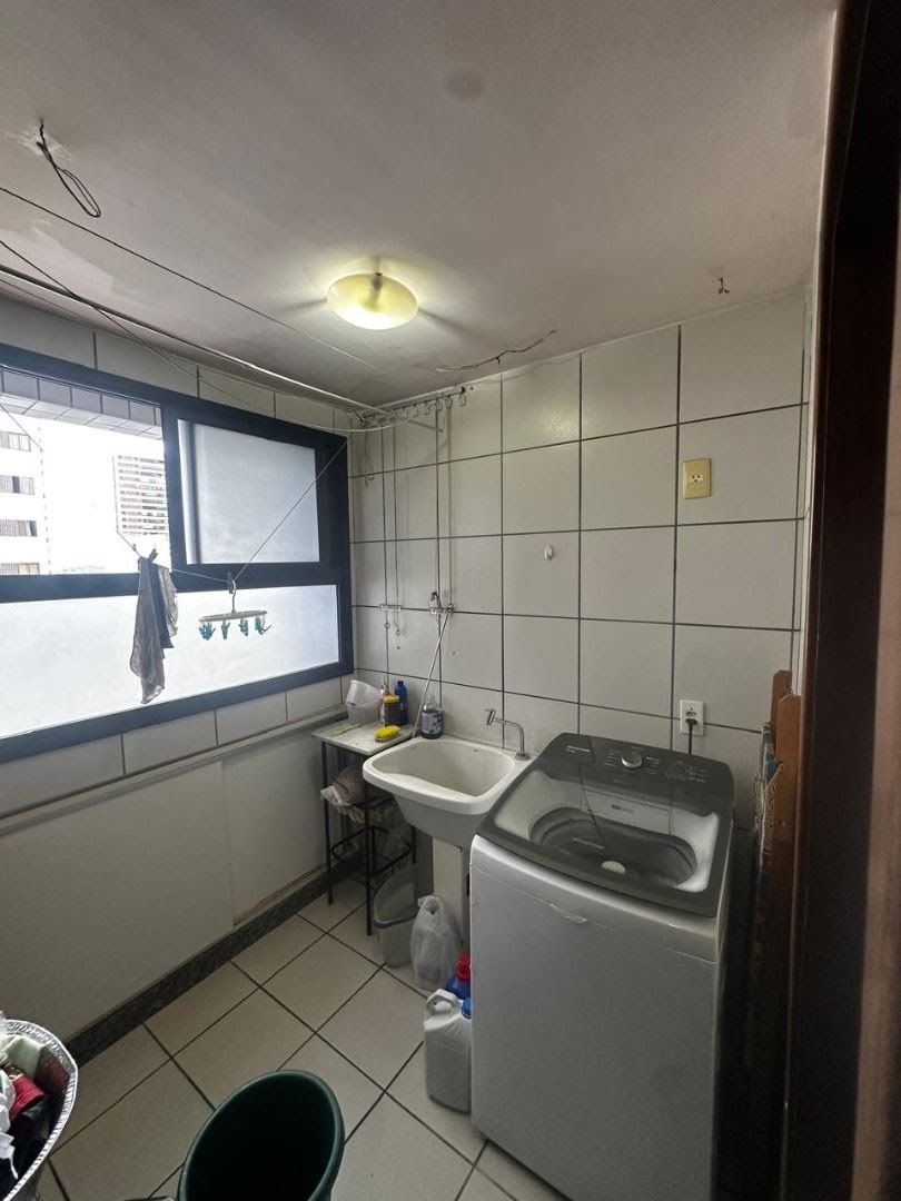 Apartamento à venda com 3 quartos, 1 suíte, 2 vagas e 97m² no Casa Forte, Recife (PE) — foto 13 de 30
