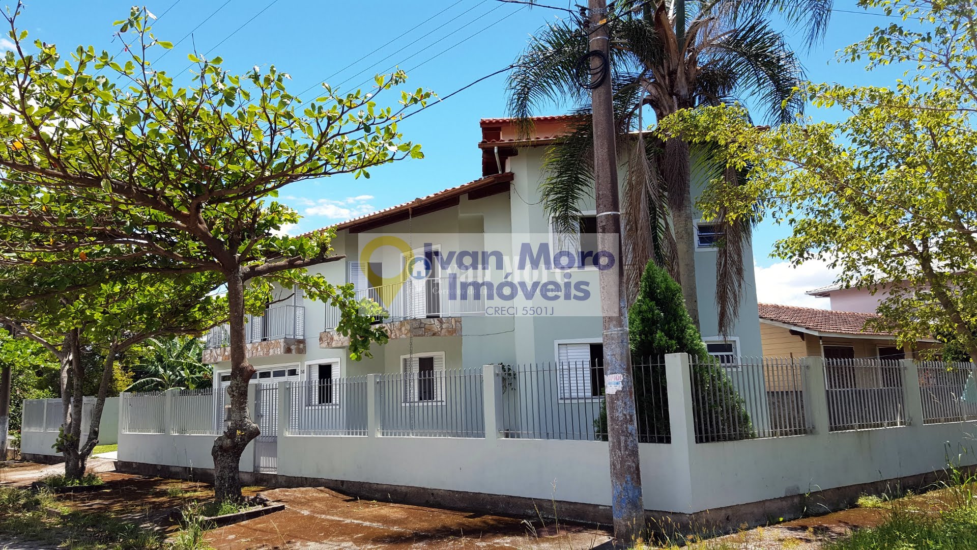 Casa à venda com 5 quartos, 2 suítes, 2 vagas e 199m² no Daniela, Florianópolis (SC) — foto 2 de 30