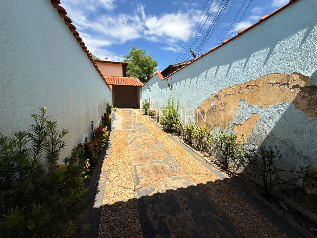 Casa à venda com 4 quartos, 4 banheiros e 236m² no Jardim Sumaré, Ribeirão Preto (SP) — foto 2 de 30
