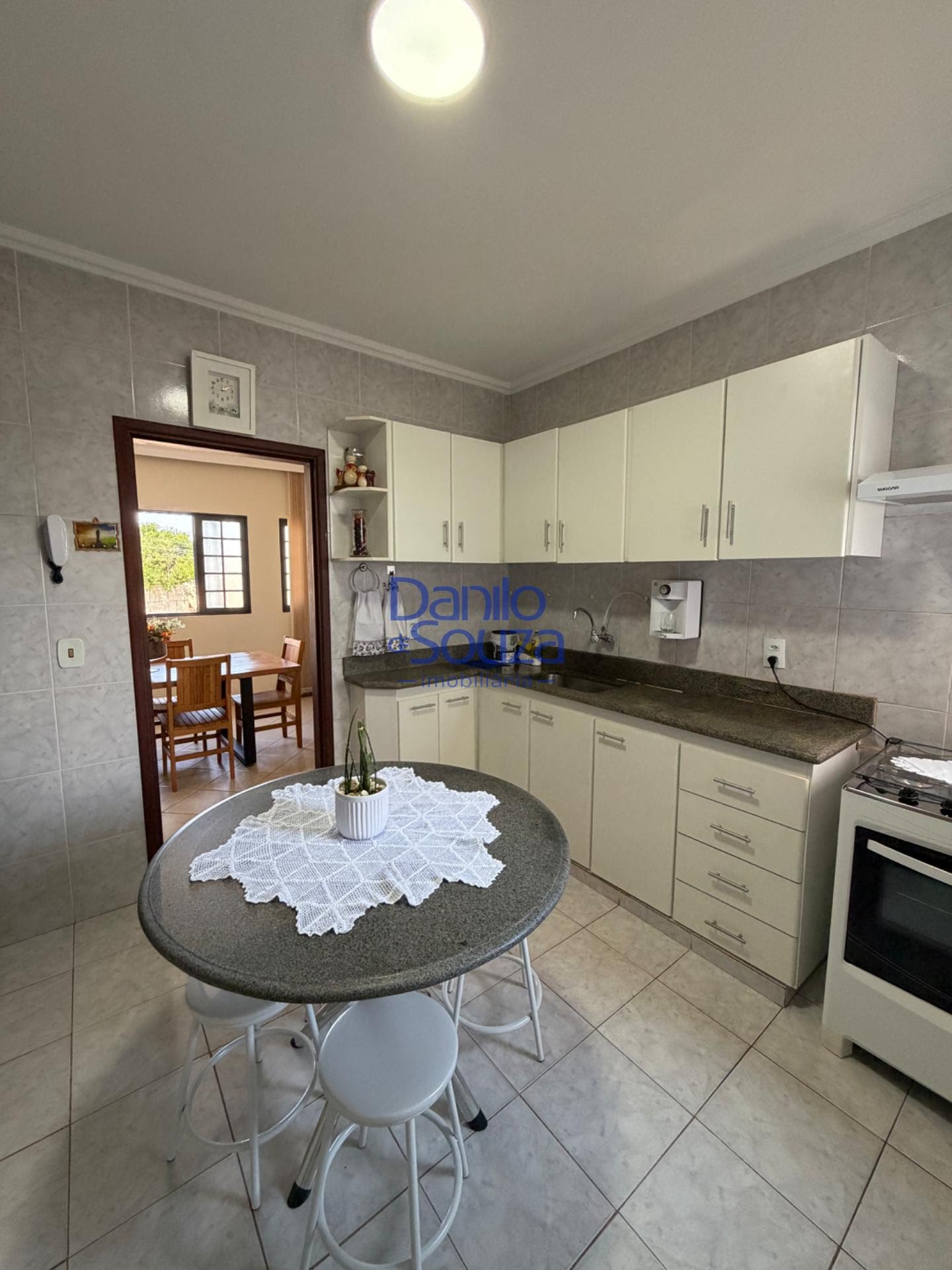 Casa à venda com 3 quartos, 1 suíte, 1 vaga e 300m² no Santo Antônio, Araxá (MG) — foto 18 de 27