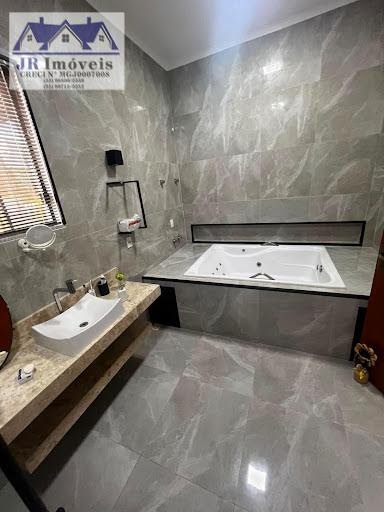 Casa à venda com 5 quartos, 3 suítes, 2 vagas e 300m² no Carneiros, Piranguinho (MG) — foto 16 de 30
