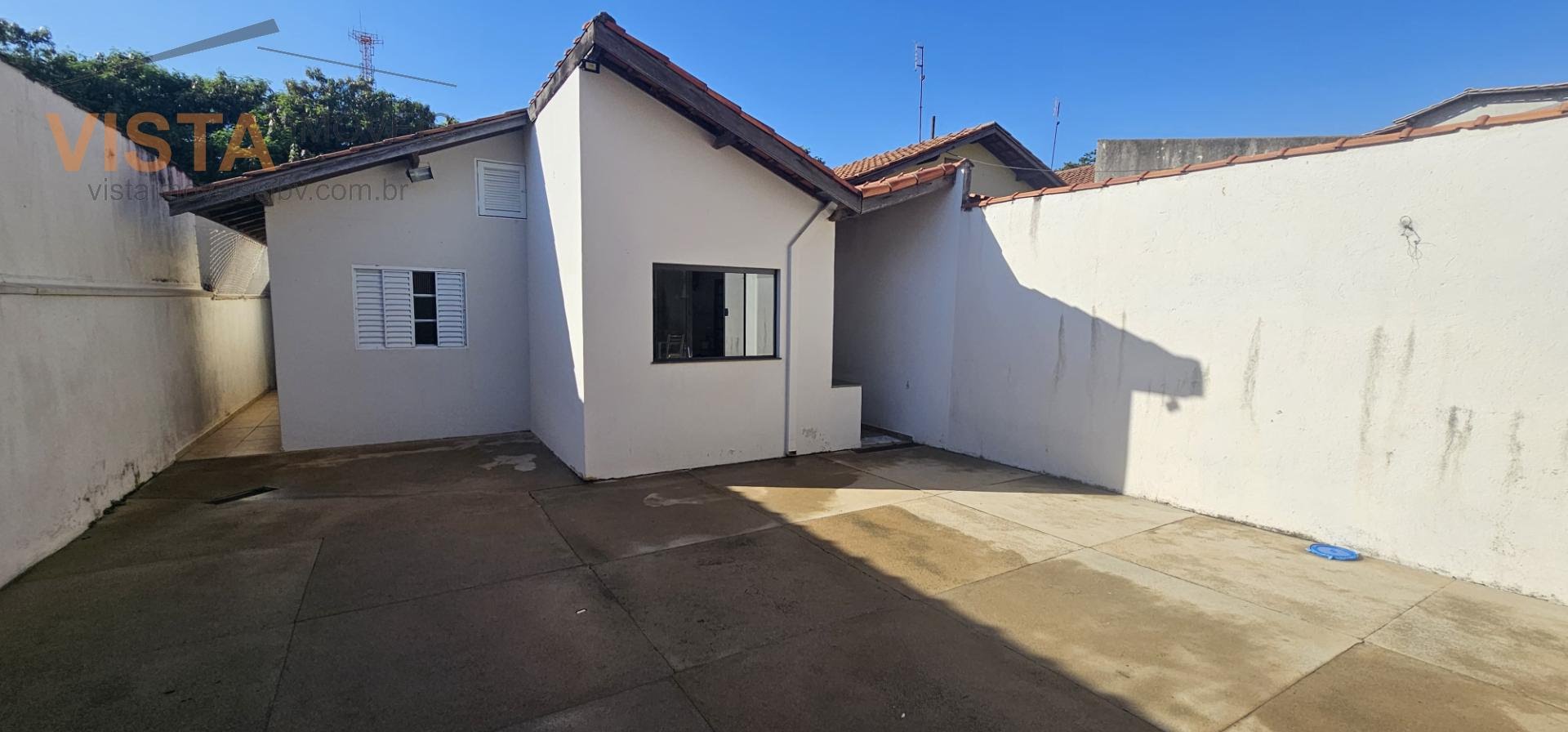 Casa à venda com 2 quartos, 1 banheiro, 2 vagas e 120m² no Jardim Maestro Mourão, São João da Boa Vista (SP) — foto 17 de 18