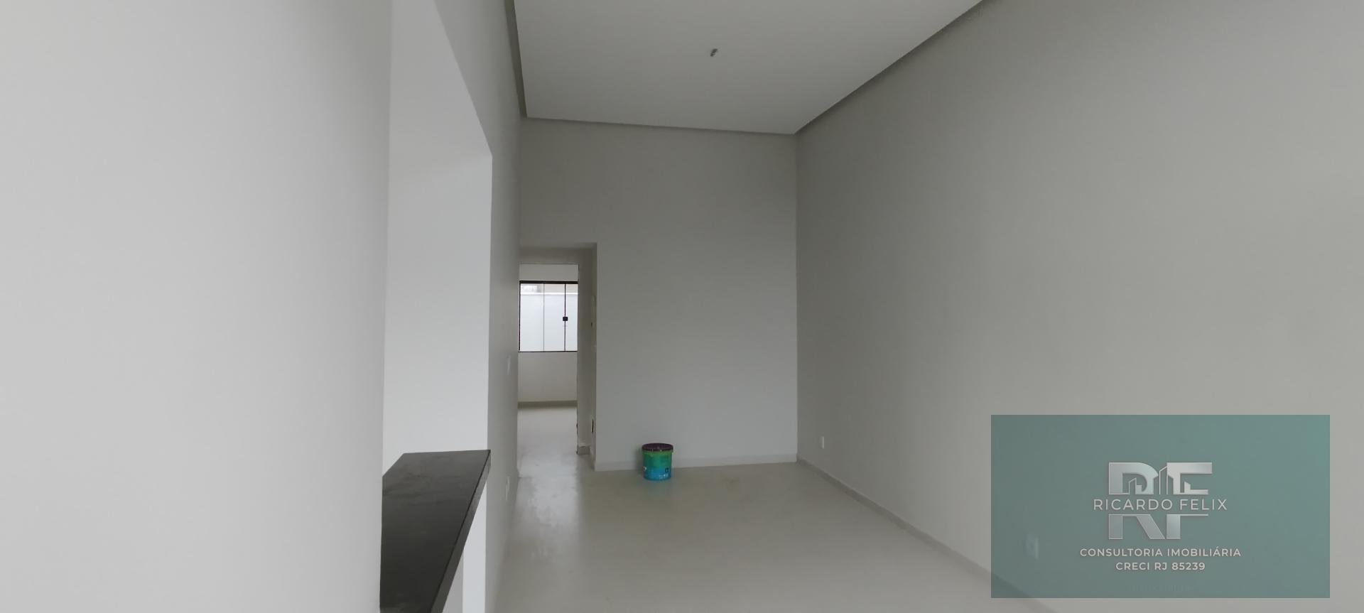 Casa à venda com 3 quartos, 1 suíte, 2 vagas e 75m² no Extensão do Bosque, Rio das Ostras (RJ) — foto 2 de 16