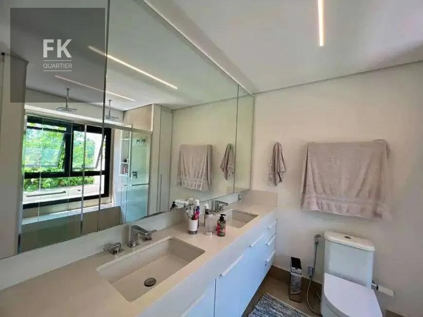 Casa à venda com 3 quartos, 3 suítes, 3 vagas e 320m² no Alphaville Residencial Dois, Barueri (SP) — foto 16 de 25