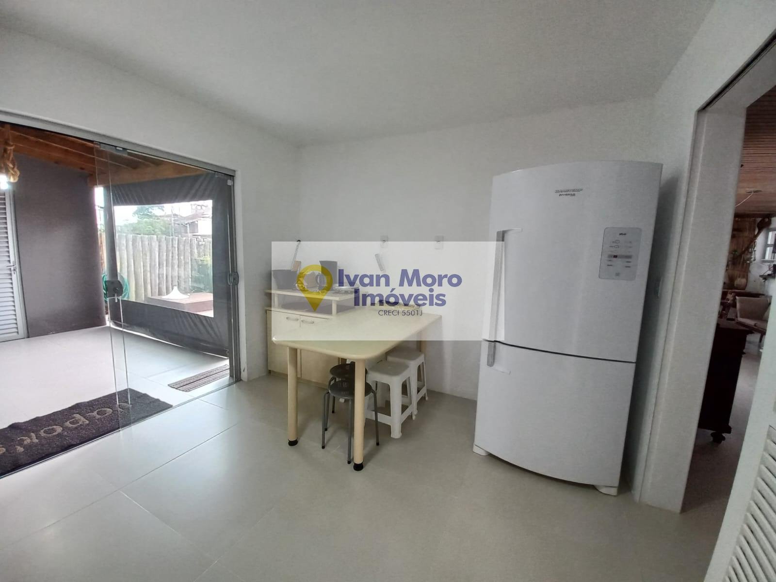 Casa para alugar com 4 quartos, 1 suíte, 3 vagas e 200m² no Daniela, Florianópolis (SC) — foto 14 de 30