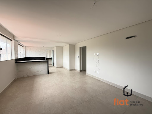 Cobertura à venda no bairro São Luiz, Pará de Minas, 186m², 3 quartos