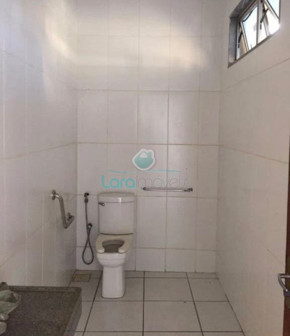 Comercial para alugar com 1m² no Lagomar, Macaé (RJ) — foto 11 de 12