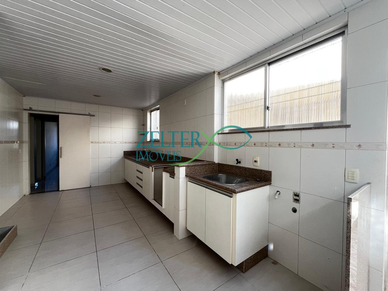 Casa à venda com 4 quartos, 2 banheiros, 5 vagas e 226m² no Vista Alegre, Rio de Janeiro (RJ) — foto 16 de 30